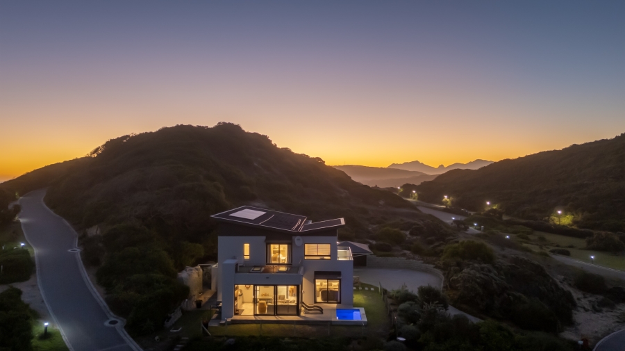 3 Bedroom Property for Sale in Myoli Beach Western Cape